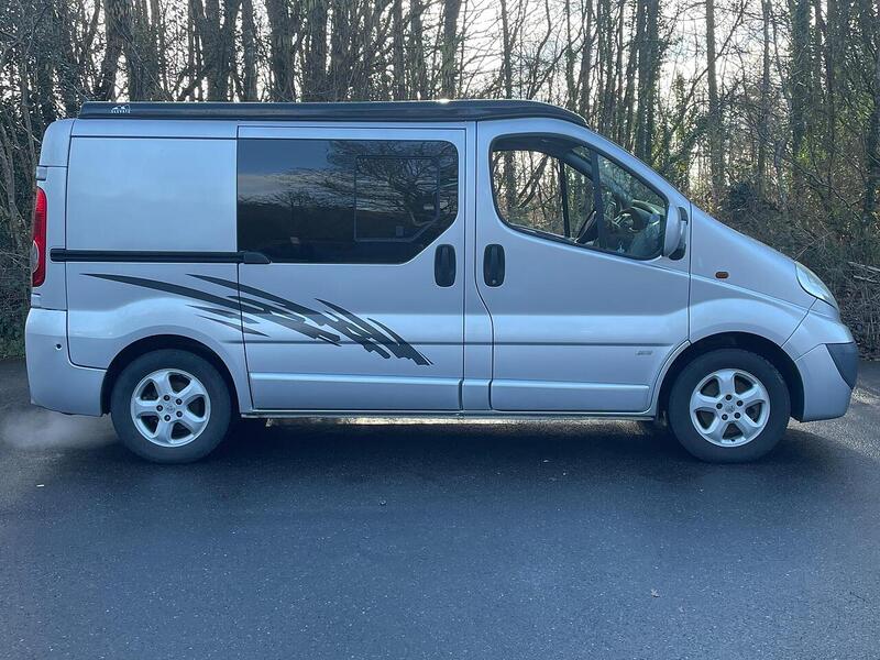 Vauxhall Vivaro Vivaro 2.0 2900 CDTi Sportive Crew Van 5dr Diesel Manual FWD L1 (195 g/km, 113 bhp) - U10587