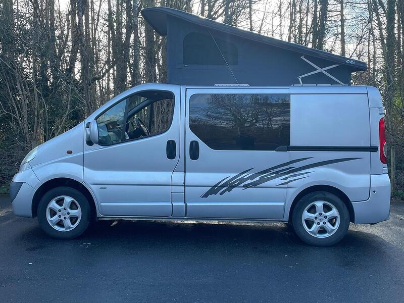 Vauxhall Vivaro Vivaro 2.0 2900 CDTi Sportive Crew Van 5dr Diesel Manual FWD L1 (195 g/km, 113 bhp) - U10587