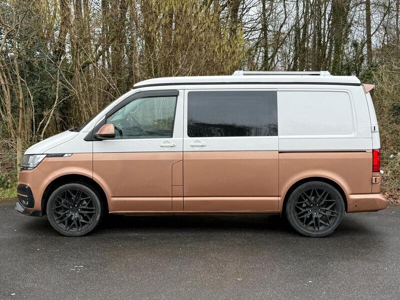 Volkswagen Transporter Transporter T30 Highline SWB Euro 6 (s/s) (150 ps) - U10590