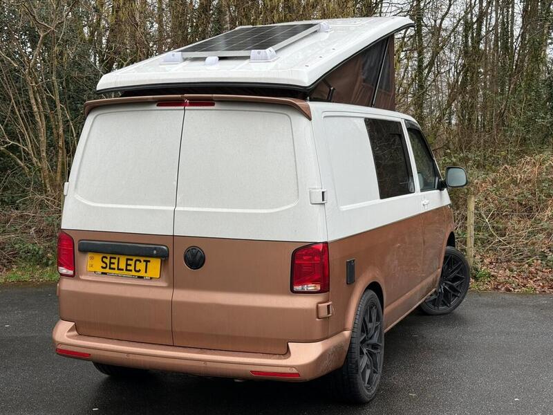 Volkswagen Transporter Transporter T30 Highline SWB Euro 6 (s/s) (150 ps) - U10590