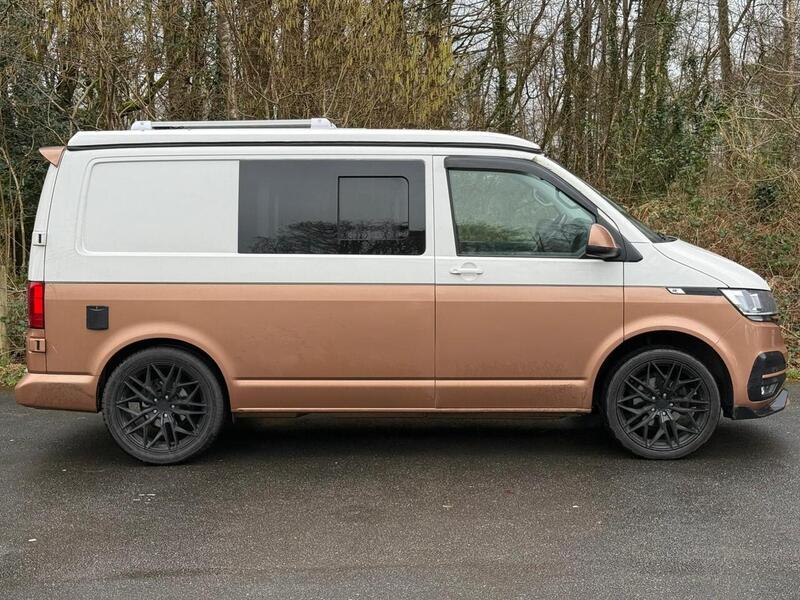 Volkswagen Transporter Transporter T30 Highline SWB Euro 6 (s/s) (150 ps) - U10590