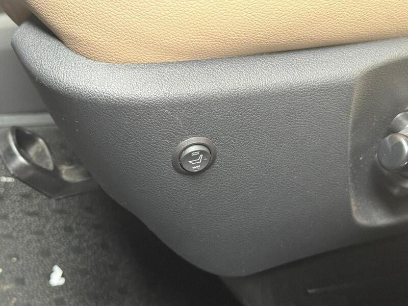Volkswagen Transporter Transporter T30 Highline SWB Euro 6 (s/s) (150 ps) - U10590