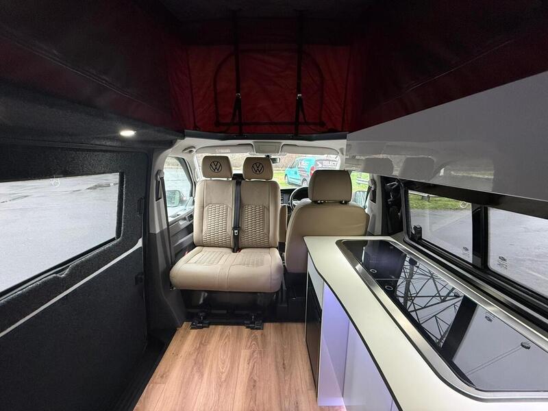 Volkswagen Transporter Transporter T30 Highline SWB Euro 6 (s/s) (150 ps) - U10590