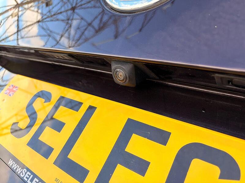 Volkswagen Transporter Transporter T6, T30 - LWB - MAL Conversions - U10591