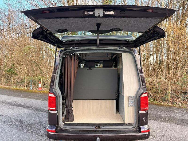 Volkswagen Transporter Transporter T6, T30 - LWB - MAL Conversions - U10591