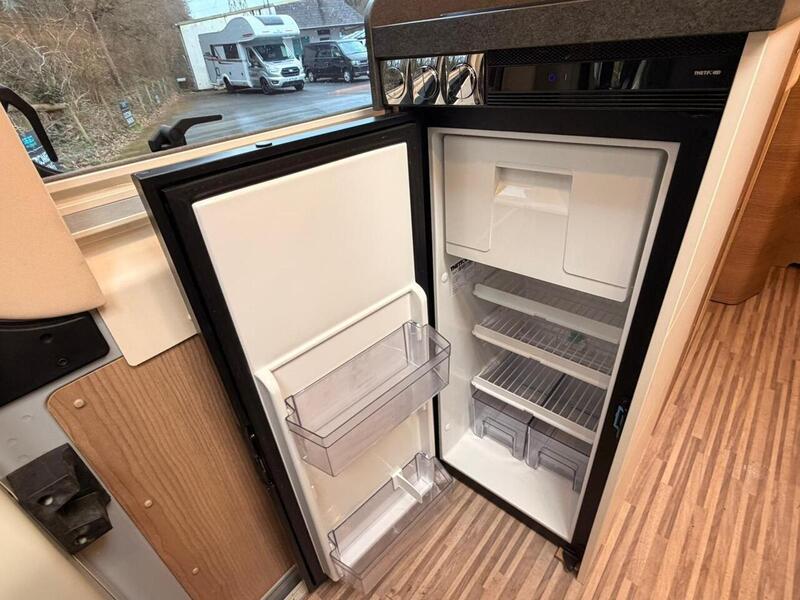Malibu First Class First Class 640 LE RB Two Rooms - U10592