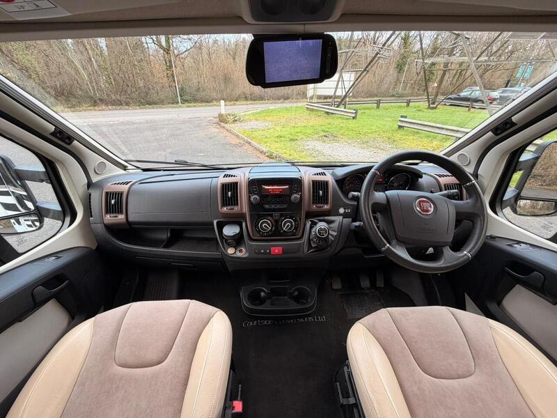 Swift Kon-Tiki 635 Black Edition - U10594