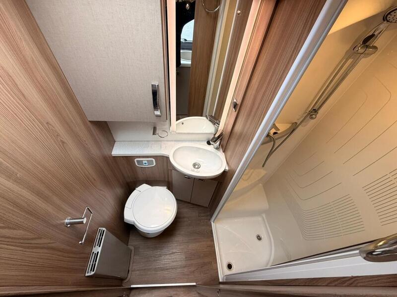 Swift Kon-Tiki 635 Black Edition - U10594