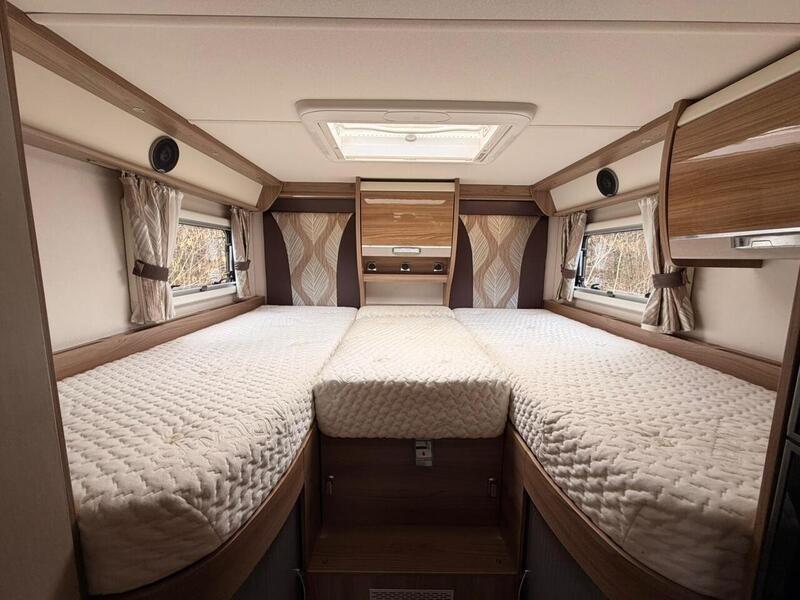 Swift Kon-Tiki 635 Black Edition - U10594