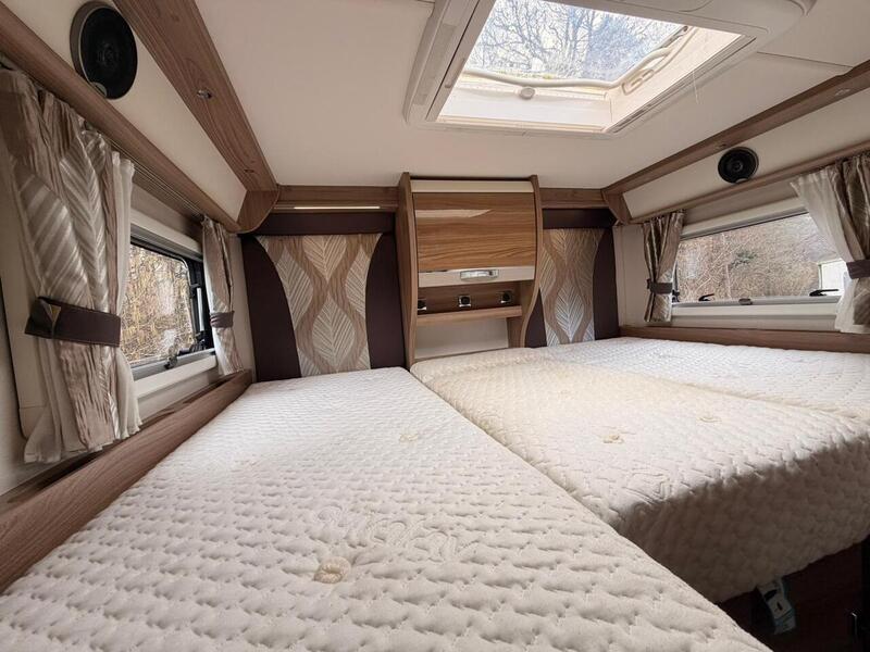 Swift Kon-Tiki 635 Black Edition - U10594