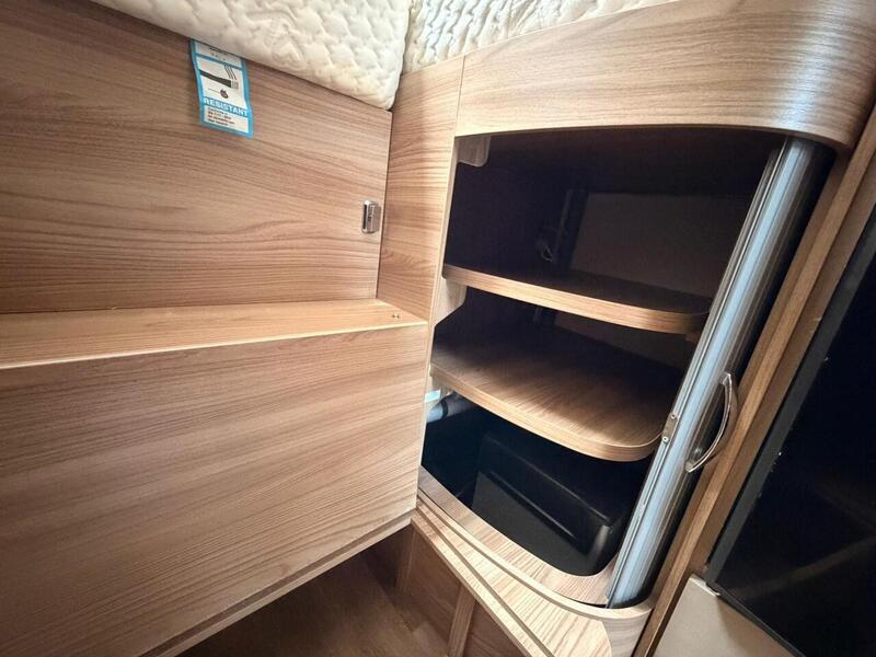 Swift Kon-Tiki 635 Black Edition - U10594