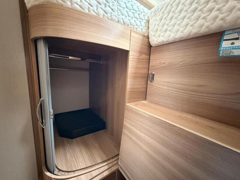 Swift Kon-Tiki 635 Black Edition - U10594