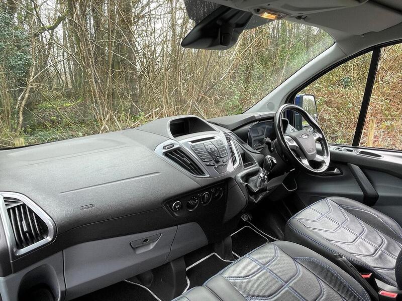 Ford Transit Custom Transit Custom 2.0 TDCi 290 Limited - U10596