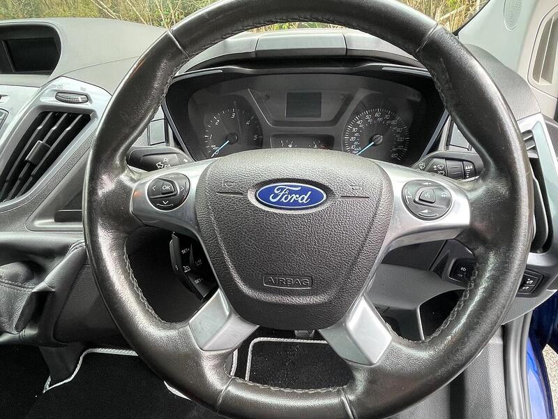Ford Transit Custom Transit Custom 2.0 TDCi 290 Limited - U10596