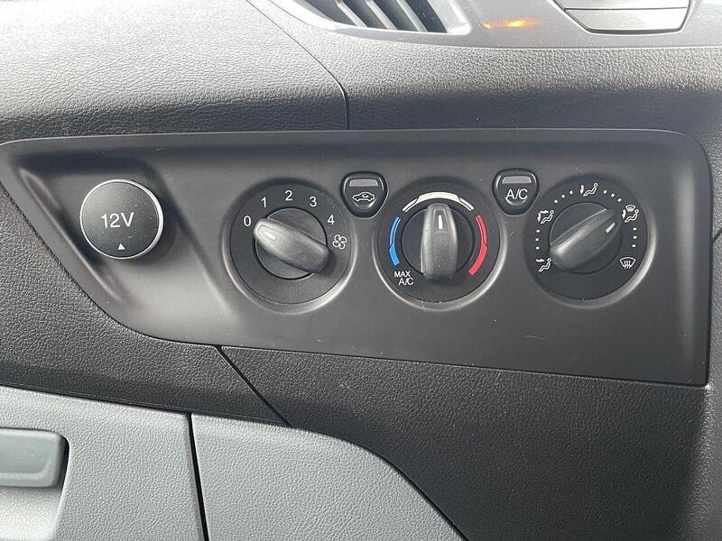 Ford Transit Custom Transit Custom 2.0 TDCi 290 Limited - U10596