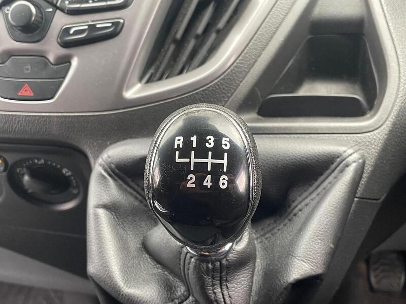 Ford Transit Custom Transit Custom Danbury One Conversion - U10600