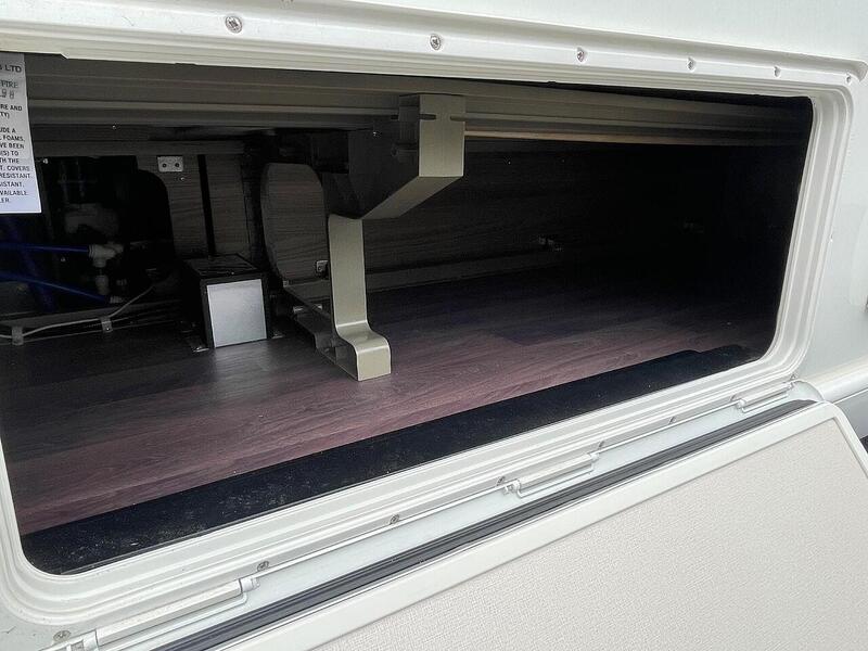 Swift Elegance 480  - U10620
