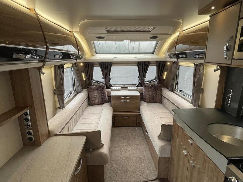 Swift Elegance 480  - U10620