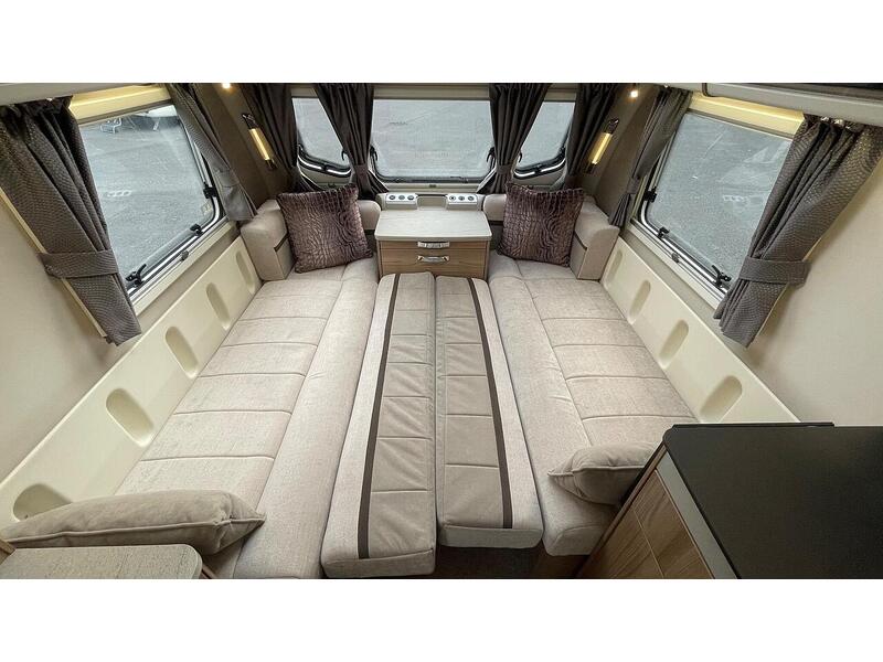 Swift Elegance 480  - U10620
