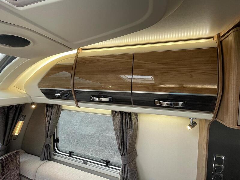 Swift Elegance 480  - U10620