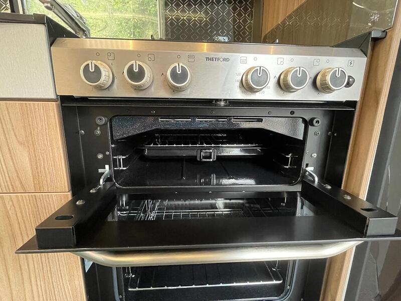 Swift Elegance 480  - U10620