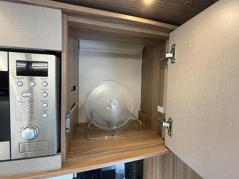 Swift Elegance 480  - U10620
