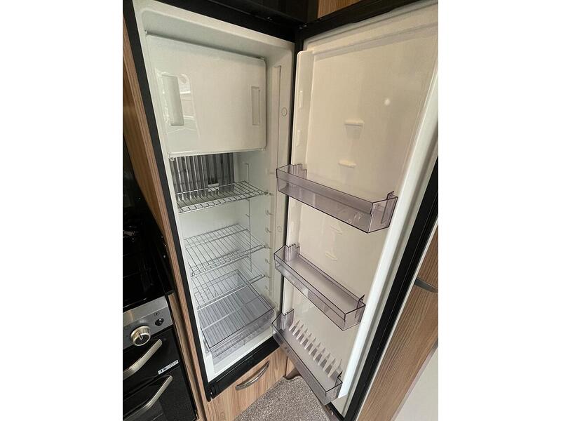 Swift Elegance 480  - U10620