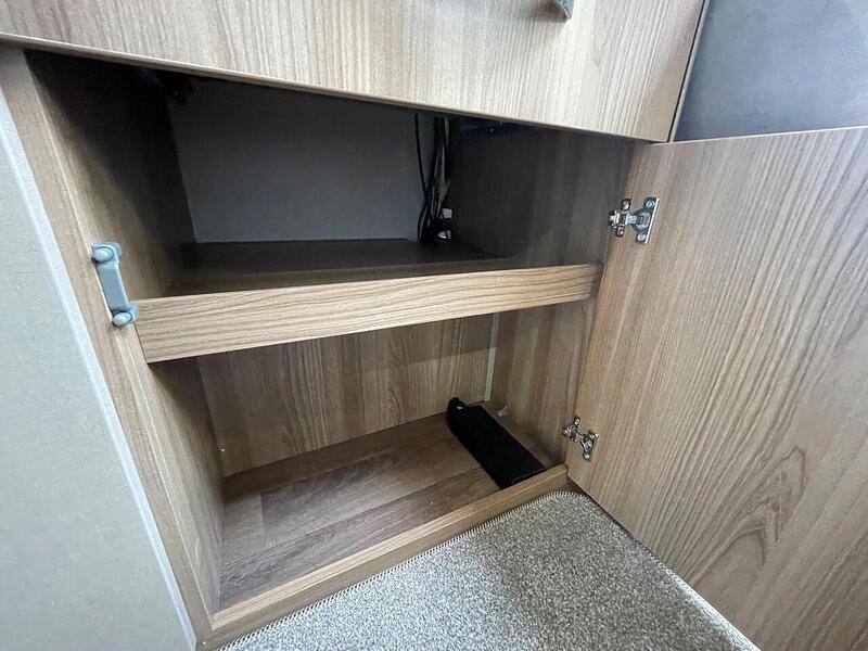 Swift Elegance 480  - U10620