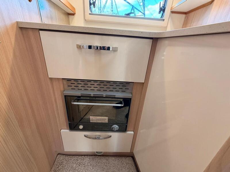 Burstner Ixeo Ixeo Motorhome 2 Automatic Diesel - U10622