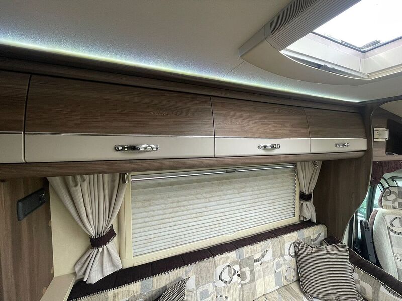 Autosleepers Broadway EK TB LP - U10631