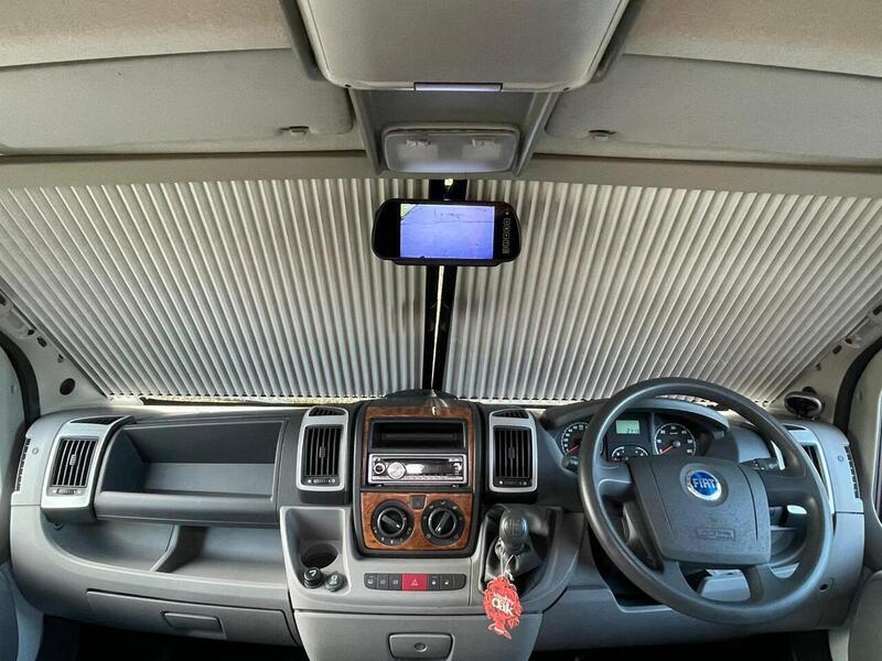 Autotrail Tracker EKS  - U10634