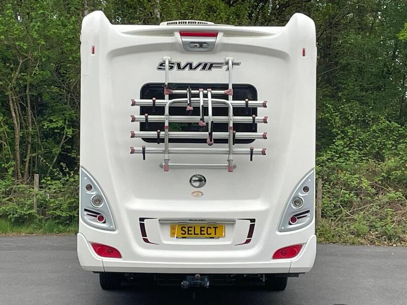 Swift Kon-Tiki 649 Black Edition 3.0L - HAB AC - TRACKER - U10636