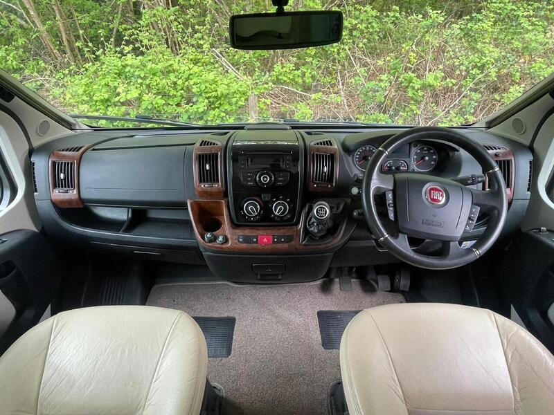 Swift Kon-Tiki 649 Black Edition 3.0L - HAB AC - TRACKER - U10636