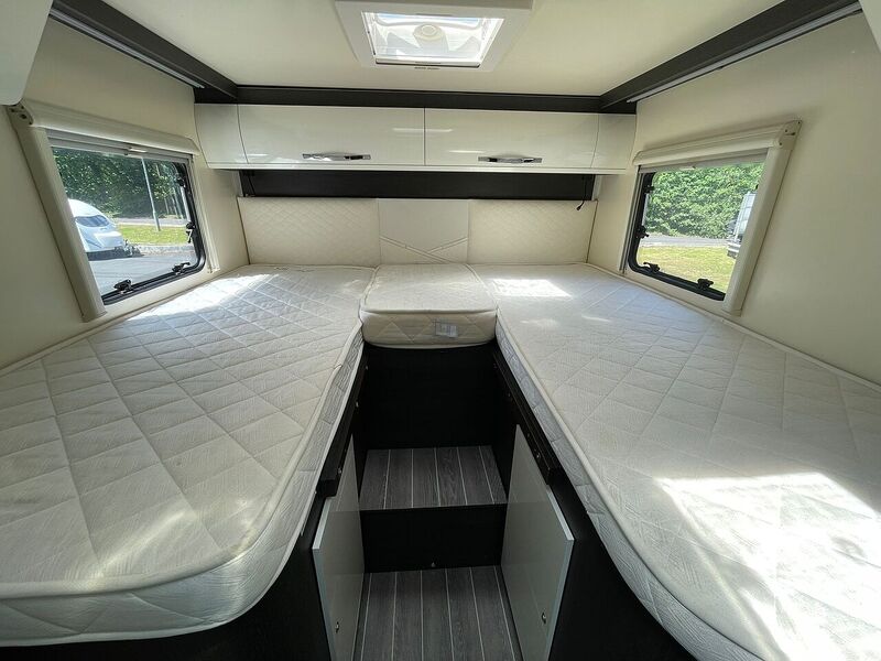 Roller Team Zefiro 685 1995 3dr Motorhome Manual Diesel - U10642