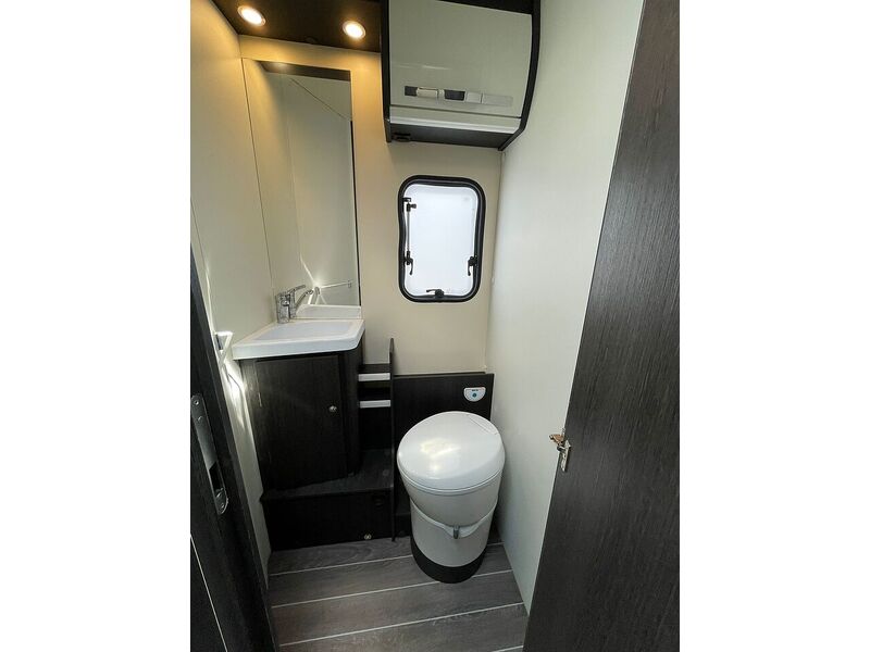 Roller Team Zefiro 685 1995 3dr Motorhome Manual Diesel - U10642