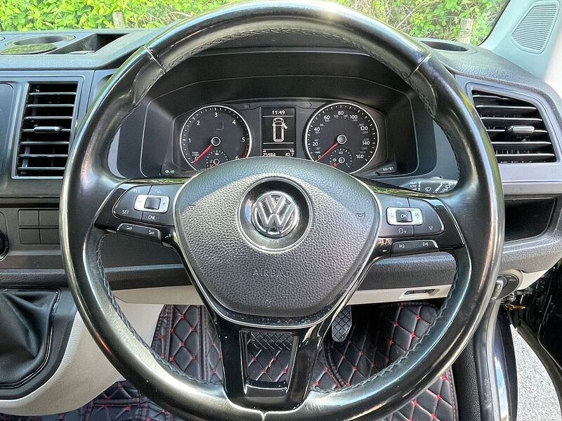 Volkswagen Transporter T32-Highline-150ps-DSG 2.0 5dr Motorhome Automatic Diesel - U10649
