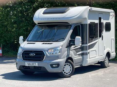 Auto-Trail F-Line F62 . .