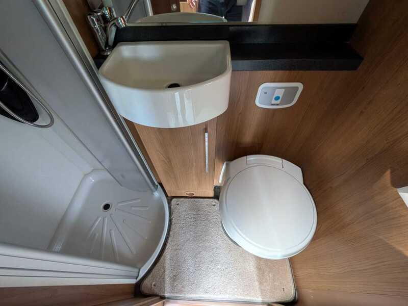 Auto-Trail Apache 634 Van Conversion 2.3 Manual Diesel 2.3 3dr Van Conversion Manual Diesel - U10657