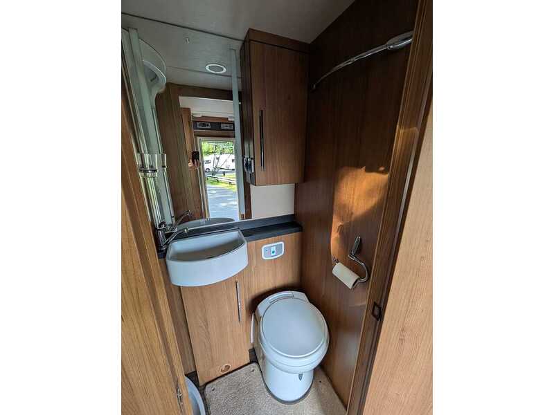 Auto-Trail Apache 634 Van Conversion 2.3 Manual Diesel 2.3 3dr Van Conversion Manual Diesel - U10657