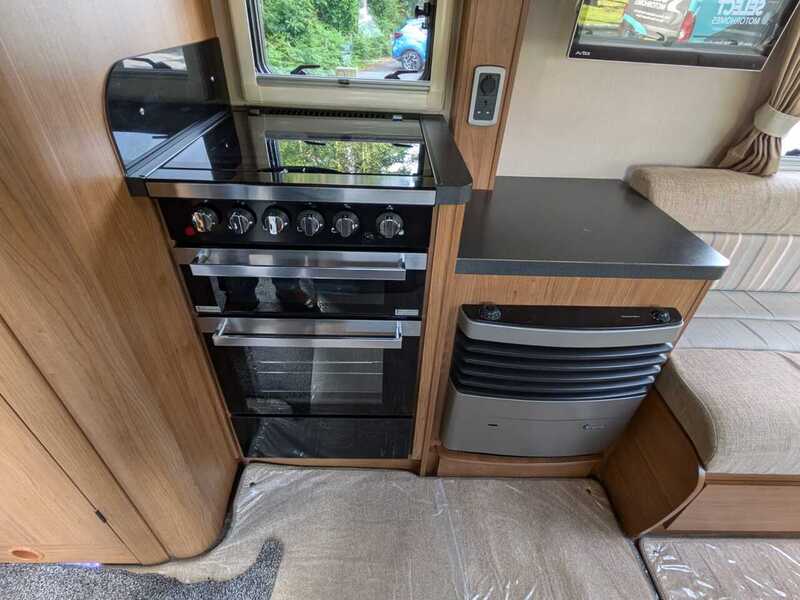 Auto-Trail Apache 634 Van Conversion 2.3 Manual Diesel 2.3 3dr Van Conversion Manual Diesel - U10657