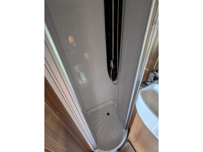 Auto-Trail Apache 634 Van Conversion 2.3 Manual Diesel 2.3 3dr Van Conversion Manual Diesel - U10657