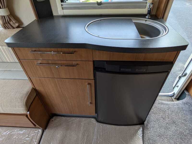 Auto-Trail Apache 634 Van Conversion 2.3 Manual Diesel 2.3 3dr Van Conversion Manual Diesel - U10657