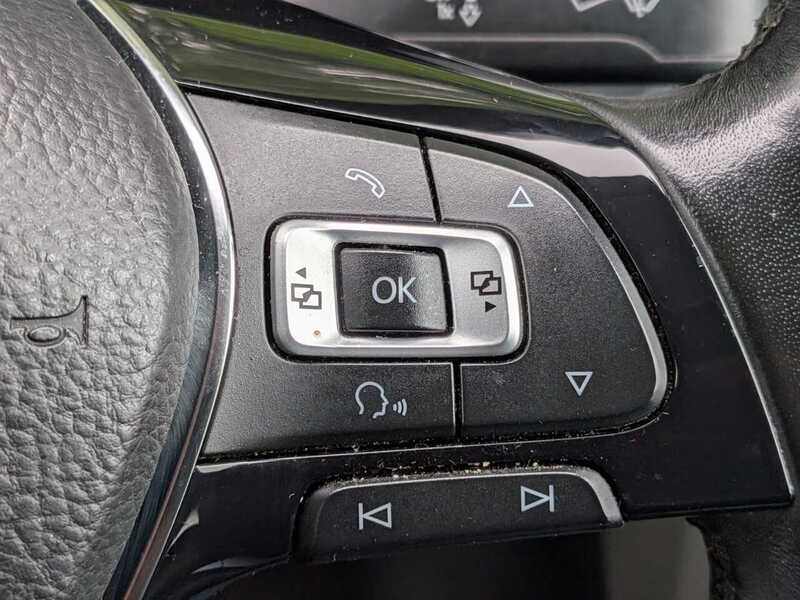 Volkswagen Transporter T30 BMT Highline Panel Van 5dr Diesel DSG FWD SWB Euro 6 (s/s) (150 ps) - U10658