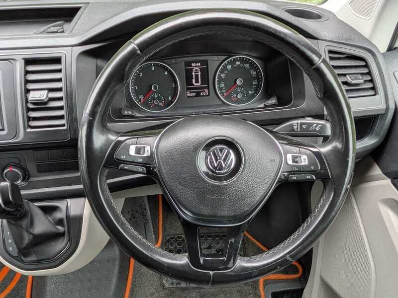 Volkswagen Transporter T30 BMT Highline Panel Van 5dr Diesel DSG FWD SWB Euro 6 (s/s) (150 ps) - U10658