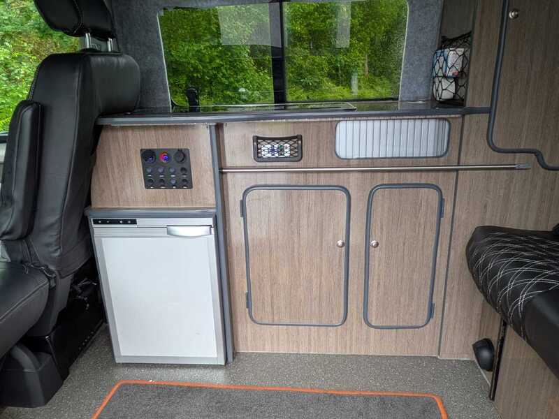 Volkswagen Transporter T30 BMT Highline Panel Van 5dr Diesel DSG FWD SWB Euro 6 (s/s) (150 ps) - U10658