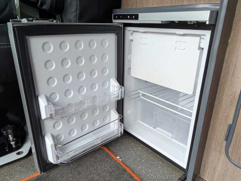 Volkswagen Transporter T30 BMT Highline Panel Van 5dr Diesel DSG FWD SWB Euro 6 (s/s) (150 ps) - U10658