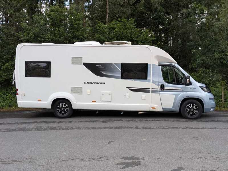 Swift Escape 674 Charisma - U10665