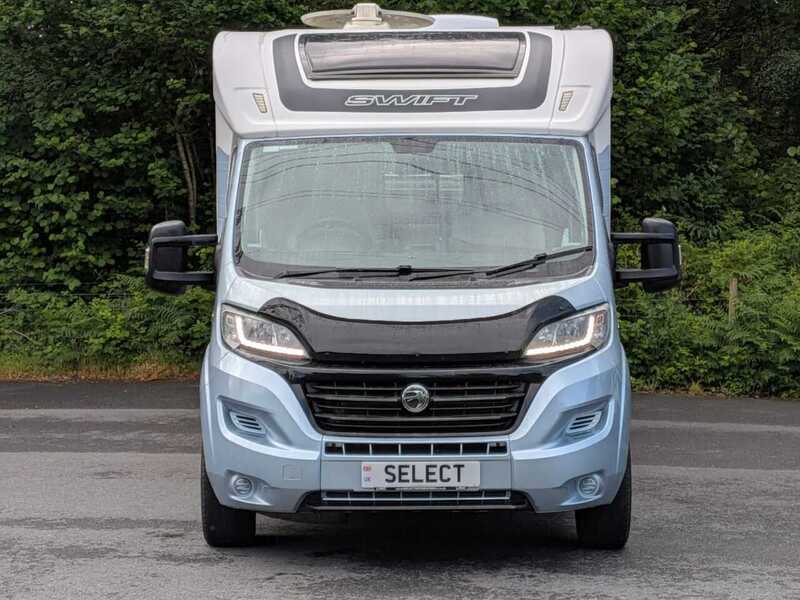 Swift Escape 674 Charisma - U10665