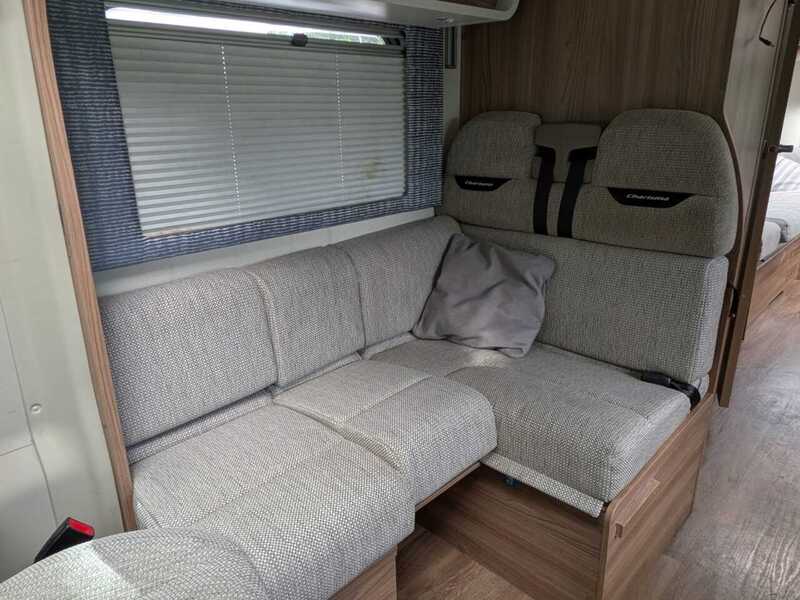 Swift Escape 674 Charisma - U10665