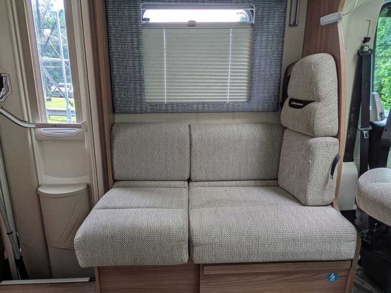 Swift Escape 674 Charisma - U10665